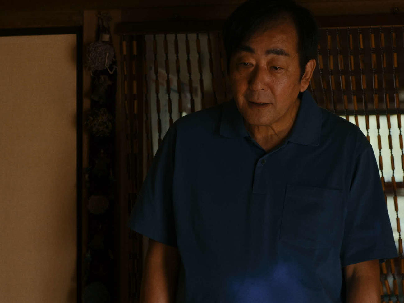 大美賀均監督の初監督中編「義父養父」に出演した有薗芳記(C)2023 gram