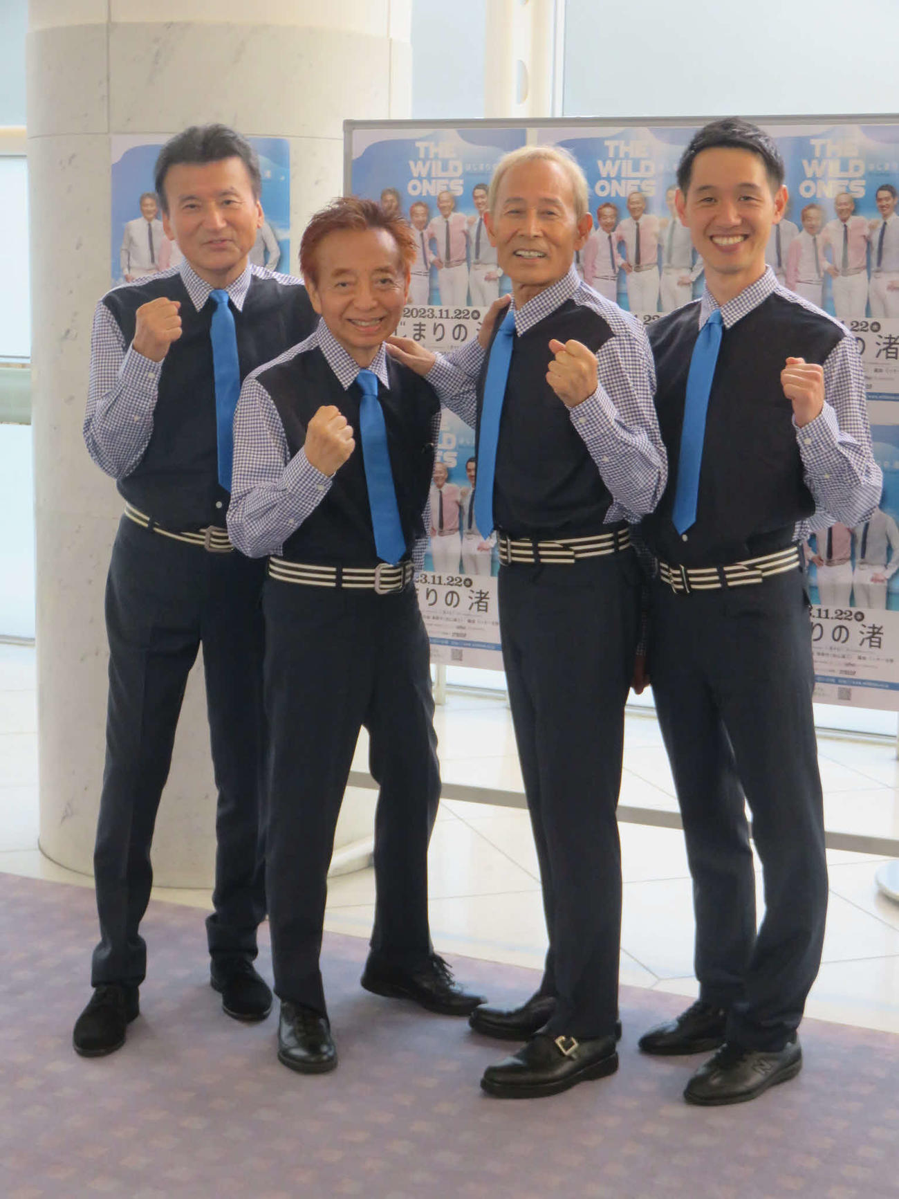 22日に57周年の新曲「はじまりの渚」を発売するザ・ワイルドワンズ。左から島英二、鳥塚しげき、植田芳暁、加瀬友貴