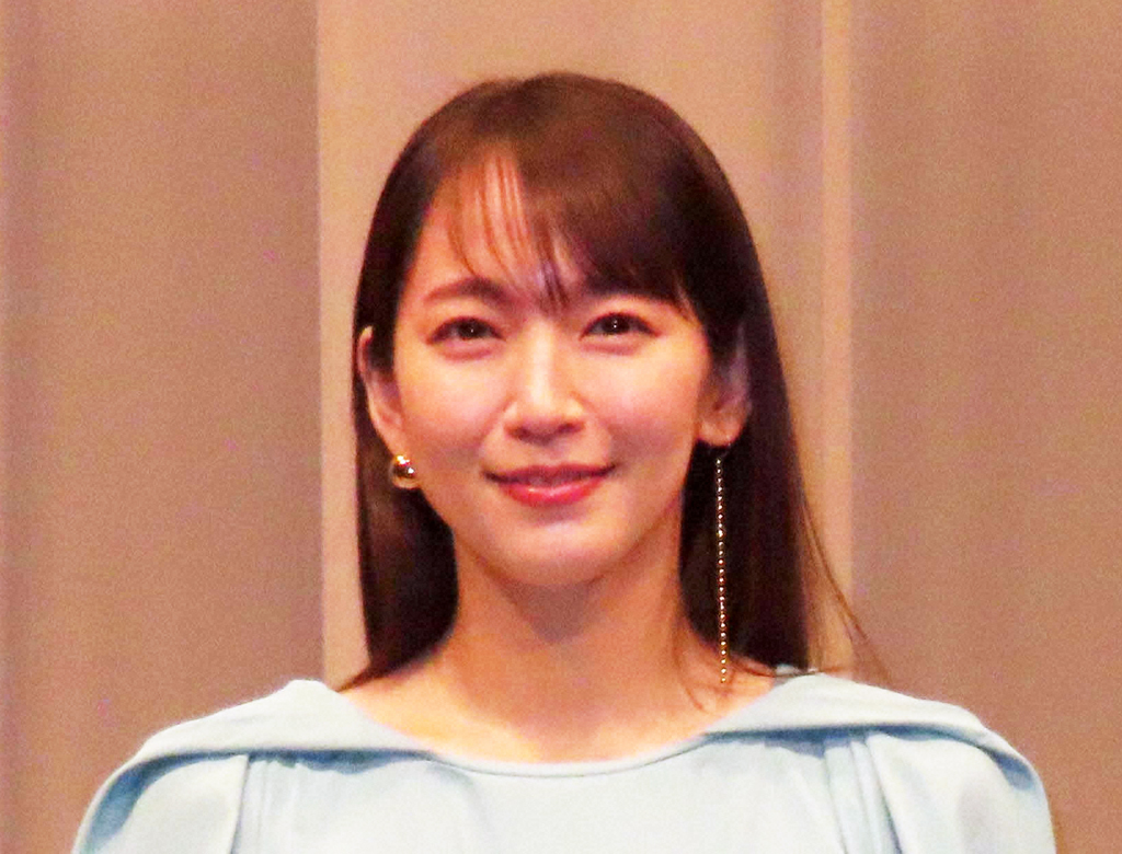 「時をかけるな、恋人たち」主演の吉岡里帆（2023年10月撮影）