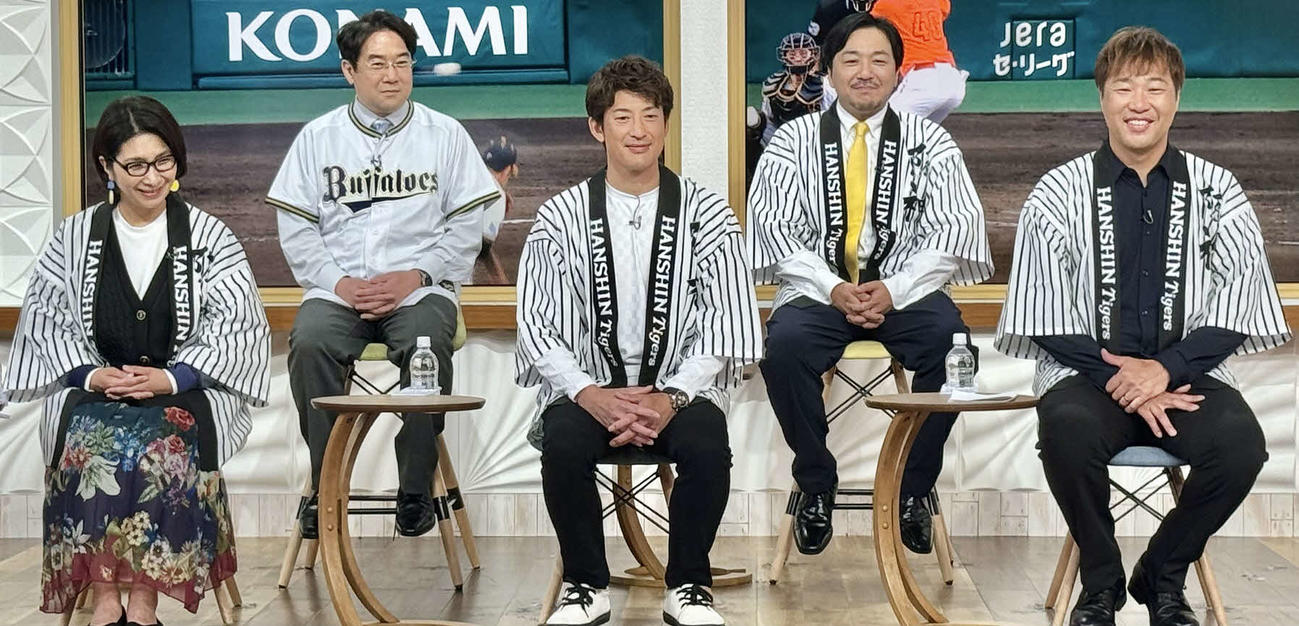 ABCテレビ「newsおかえり」の阪神日本一特番に出演した、左からくわばたえり、木原善隆氏、能見篤史氏、今村翔吾氏、関本賢太郎氏

