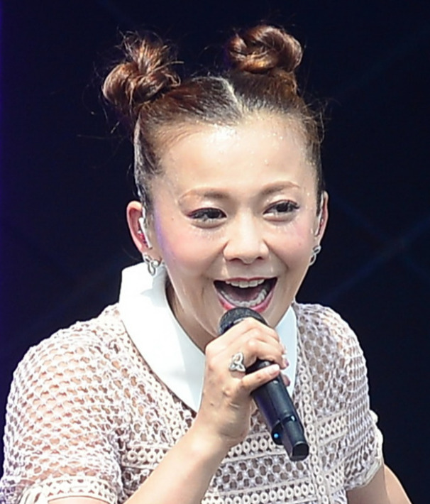 華原朋美（2017年8月撮影）