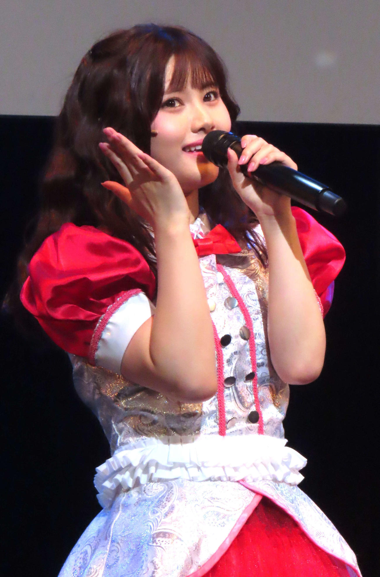 ミニライブでパフォーマンスする乃木坂46伊藤理々杏