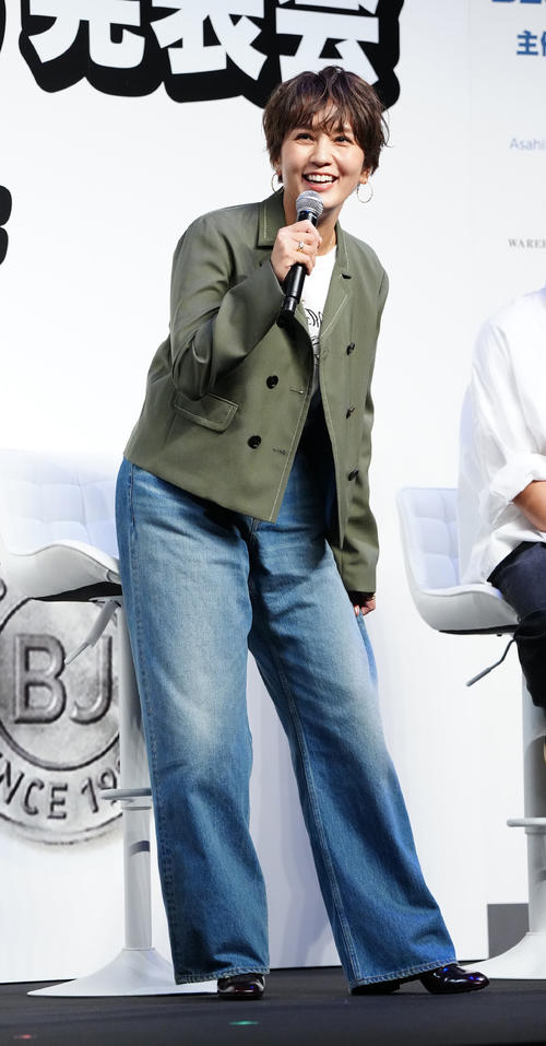 「第40回ベストジーニスト2023」授賞式に臨む和田明日香さん（撮影・江口和貴）