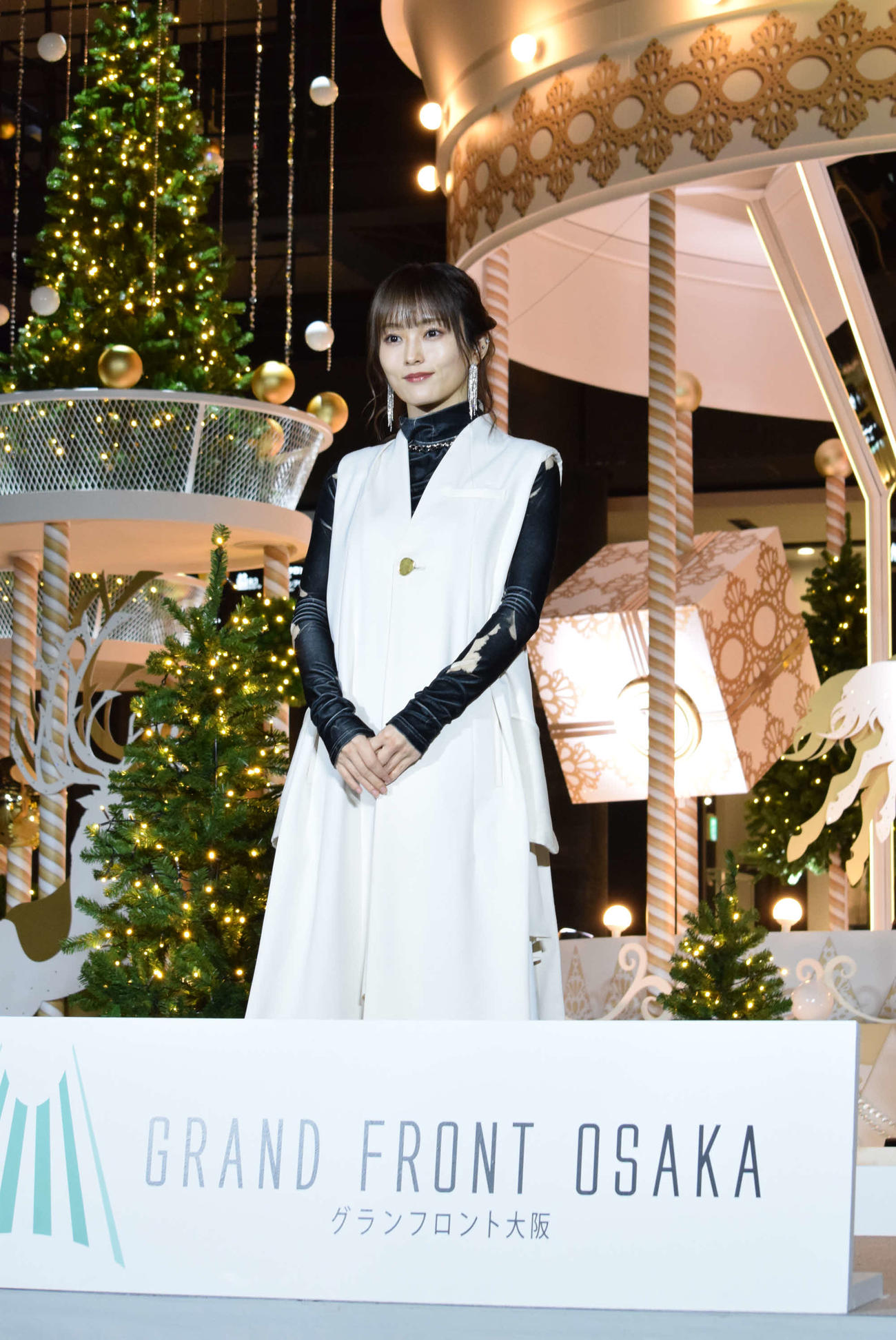 「GRAND WISH CHRISTMAS 2023～Joyful Winter～」メインツリー点灯式に出席した山本彩（撮影・阪口孝志）