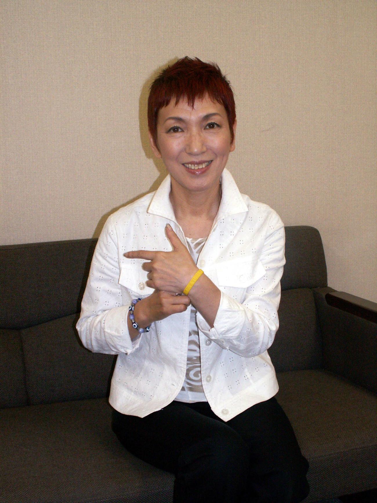 大橋純子の故郷への熱い思いが1つのアルバムとして完成。アルバムには「SAVE YUBARI（夕張を救え）」と表記されたリストバンドが付いている（2007年7月25日撮影）