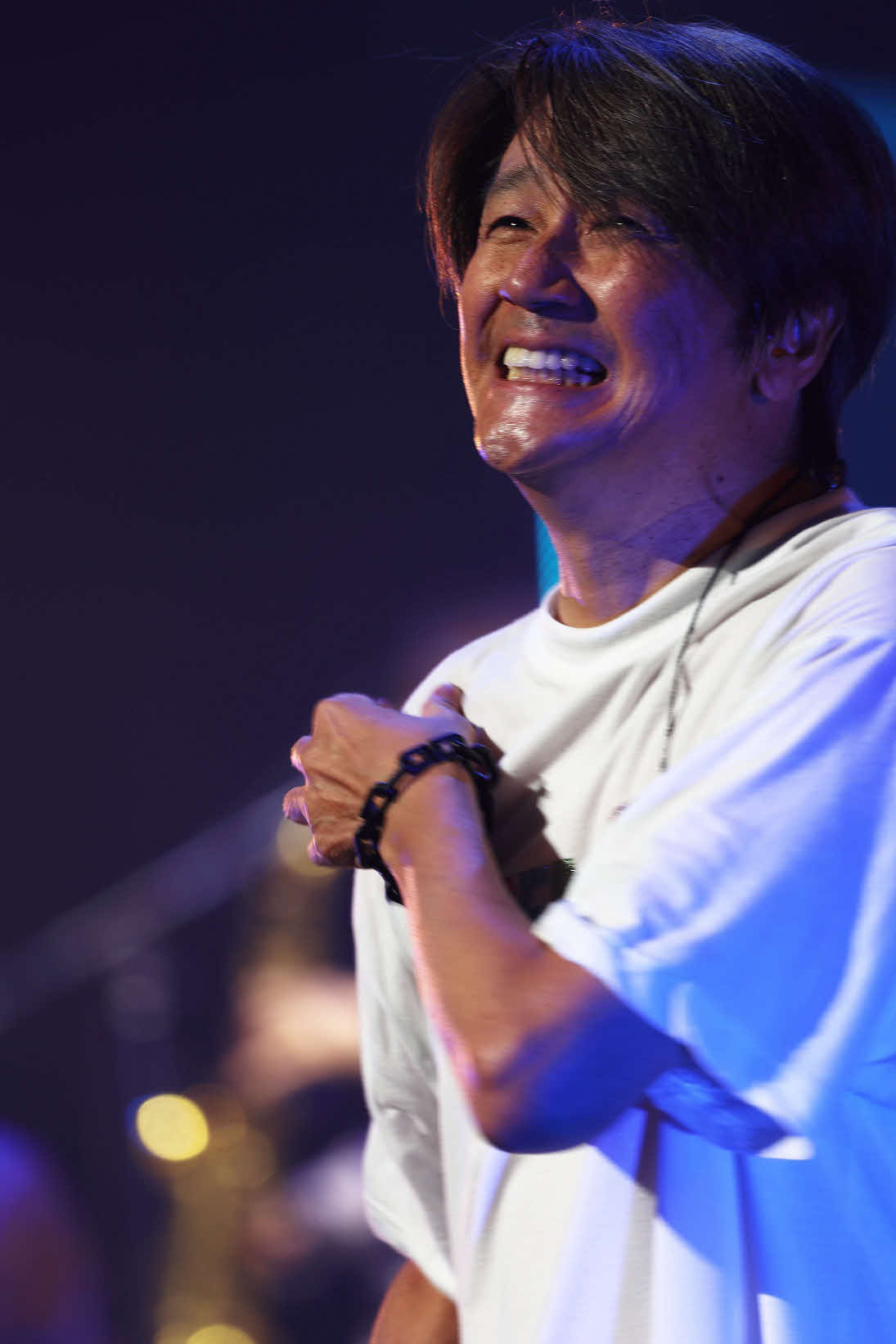「Masahiko Kondo KANREKI DASH M5K9 LIVE TOUR 2023－2024」で熱唱する近藤真彦