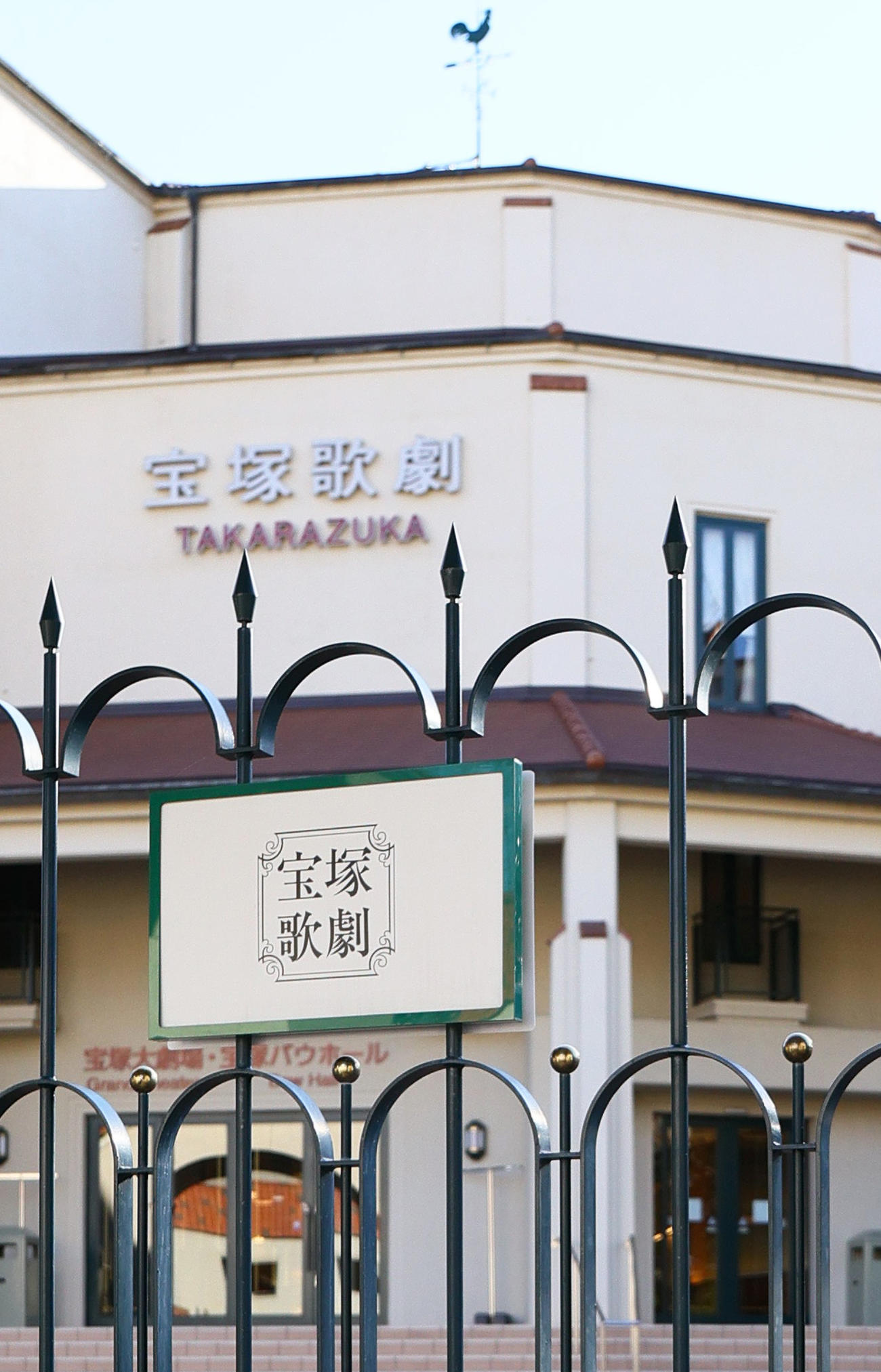 宝塚大劇場（撮影・上山淳一）＝2023年11月14日、宝塚大劇場
