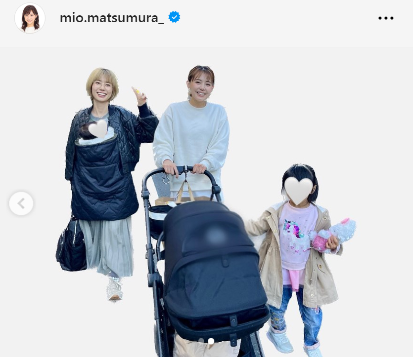 山崎夕貴アナ（左）とベビーカーを押す宮澤智アナ（松村未央アナのインスタグラムから）