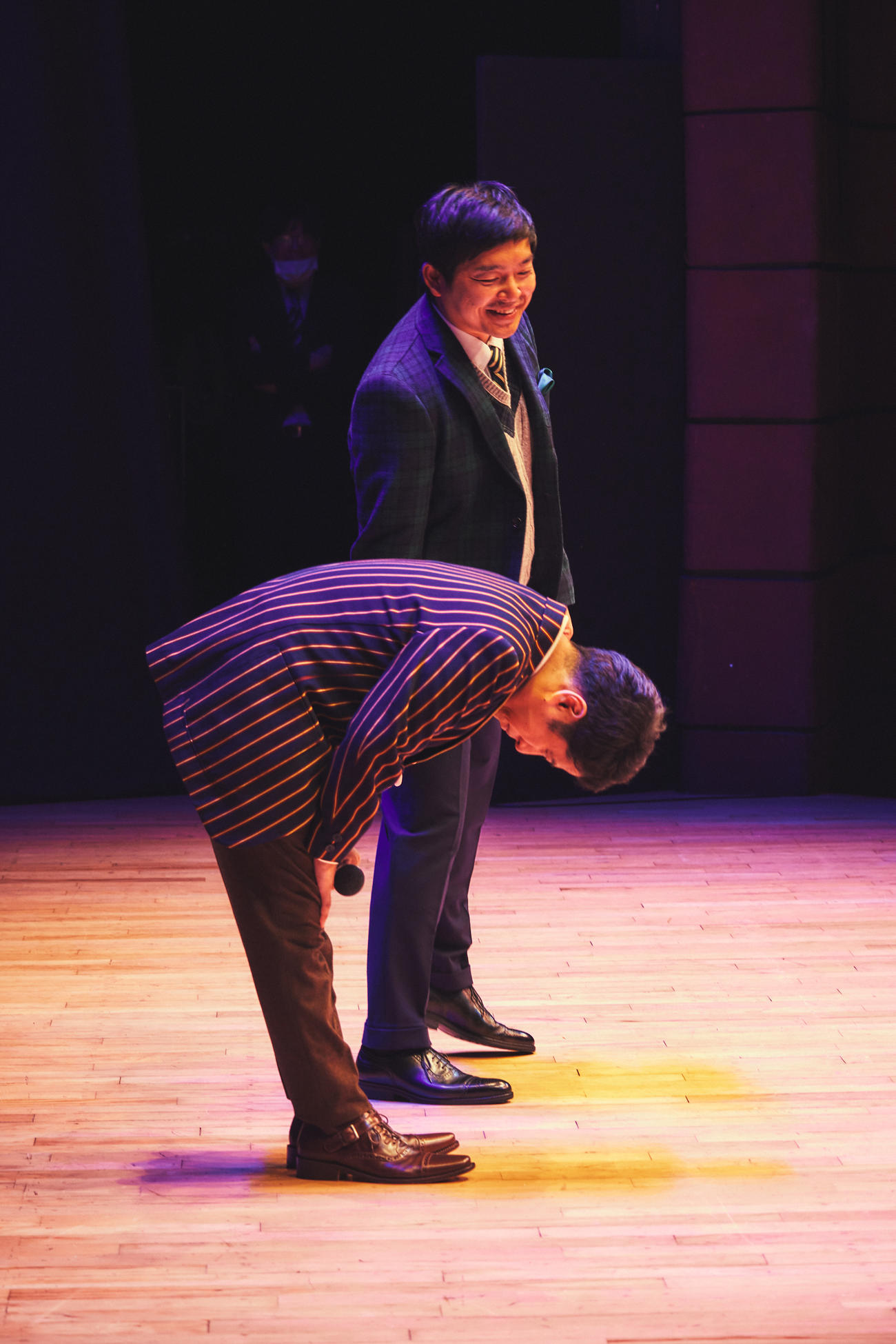 単独ライブ「FANG！」を開いたウエストランドの井口浩之（手前）と河本太