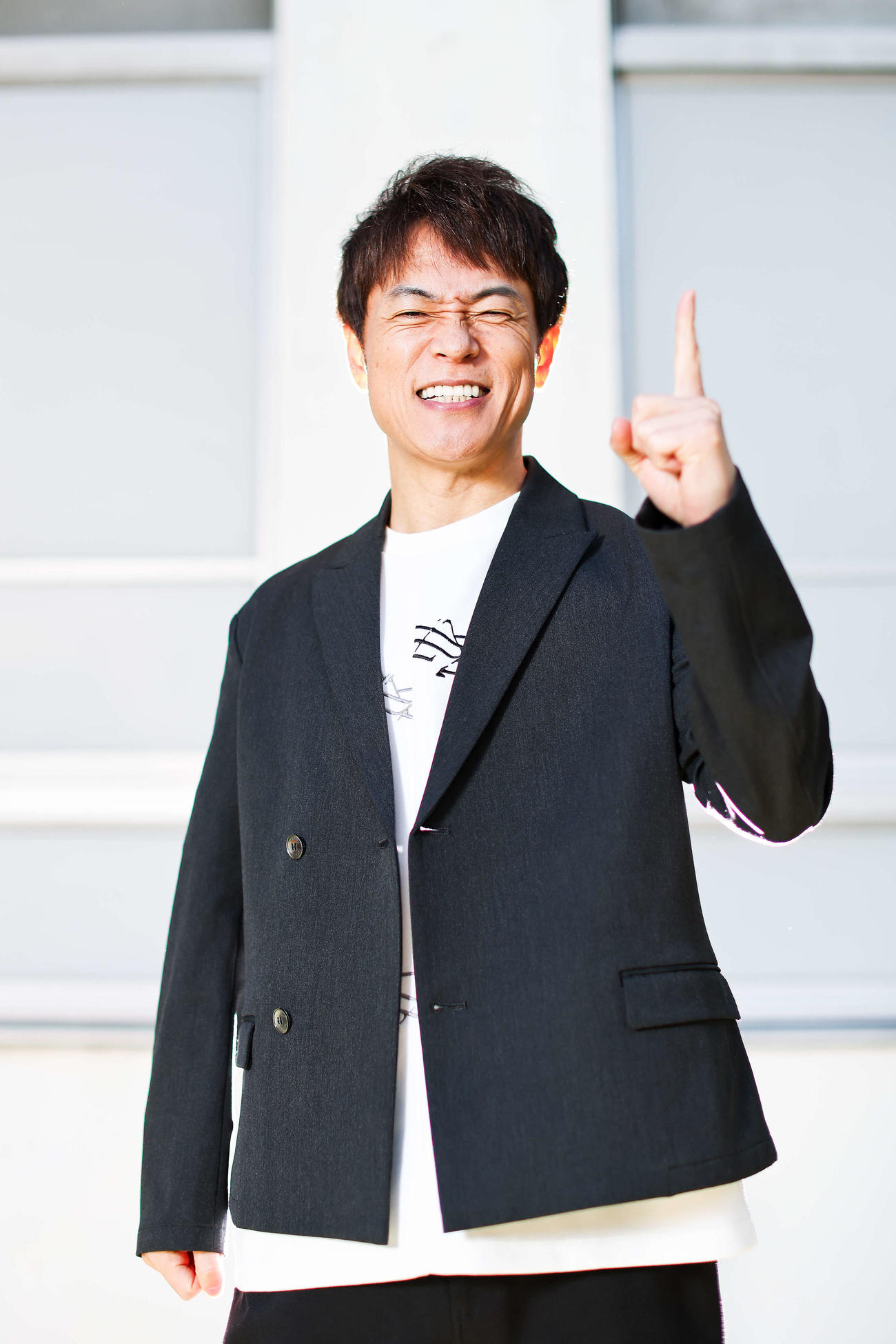 デビュー30周年を迎え、自身初の単独アジアライブツアーに向け意気込みを見せる陣内智則（撮影・河田真司）