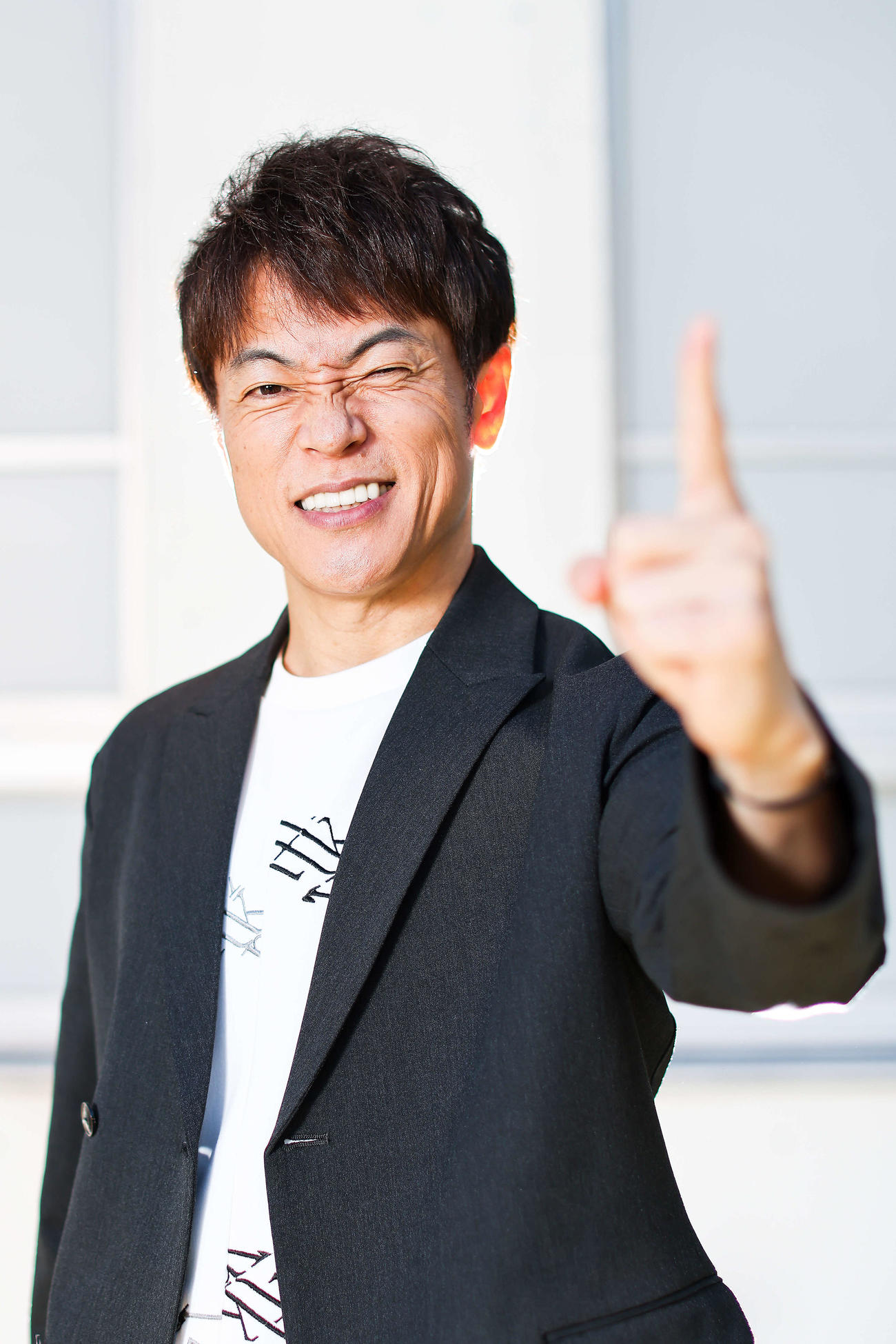 デビュー30周年を迎え、自身初の単独アジアライブツアーに向け意気込みを見せる陣内智則（撮影・河田真司）