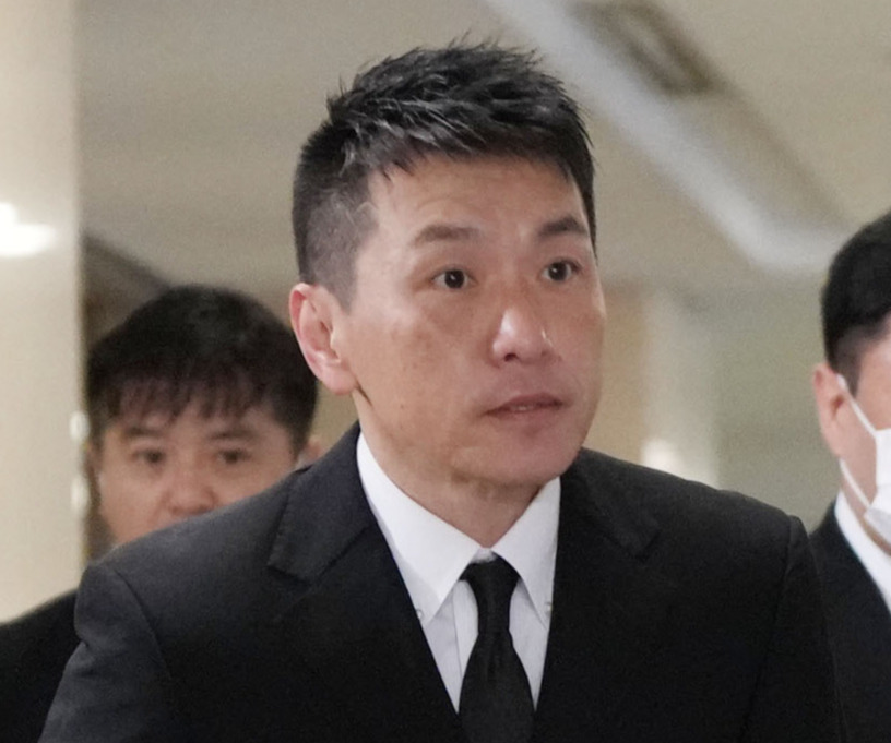 渡辺徹さんのお別れの会に参列するますだおかだの増田英彦（撮影・狩俣裕三）