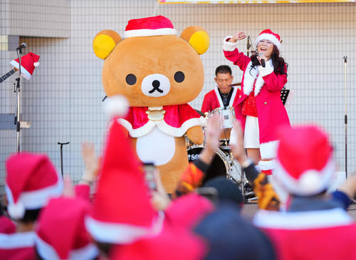 大黒摩季が東京・代々木公園でクリスマスライブ「独身の皆さん、一緒に幸せになりましょう！」