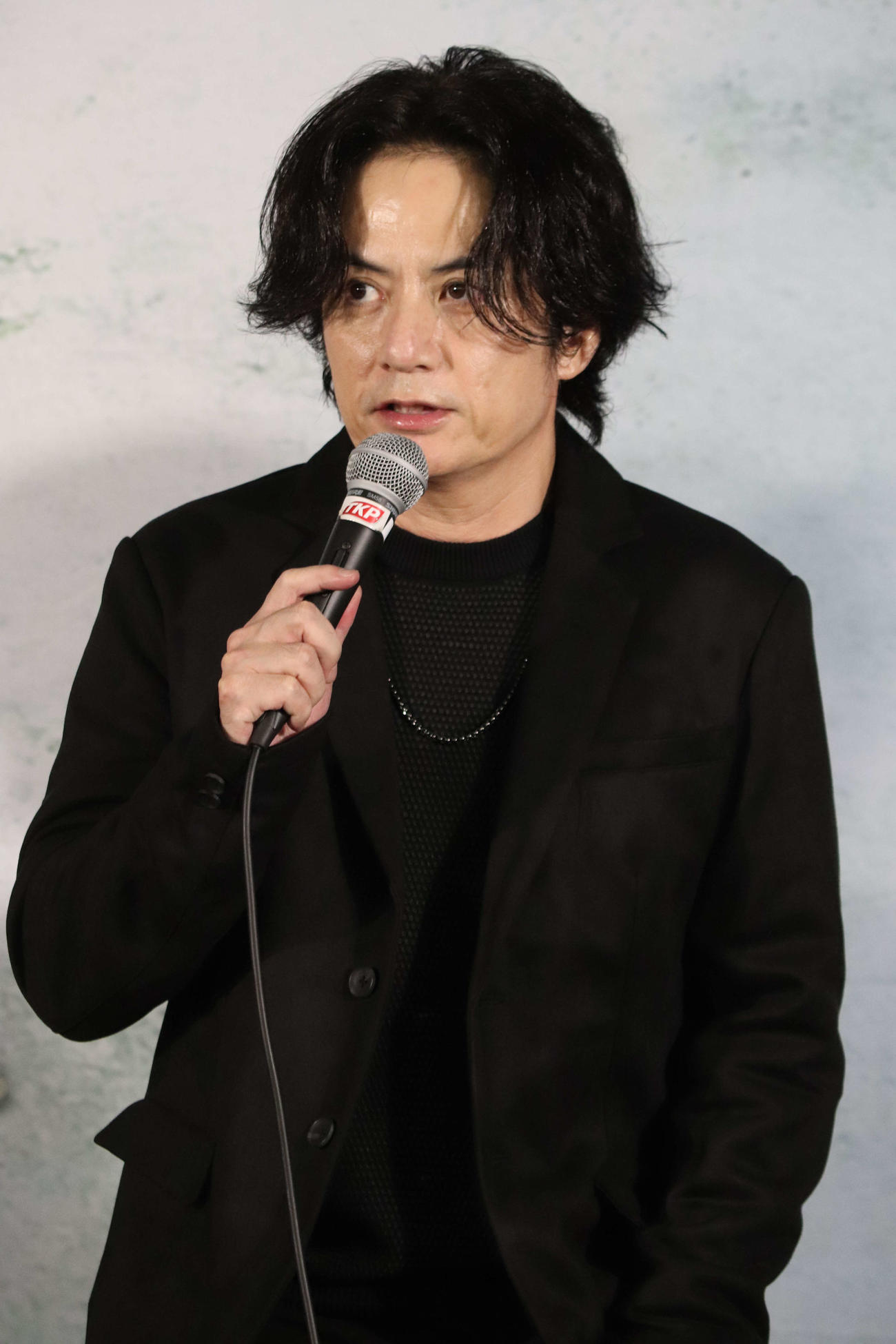 舞台「SaGa THE STAGE～再生の絆～」制作発表記者会見にで意気込みを語る佐藤アツヒロ（撮影・加藤理沙）