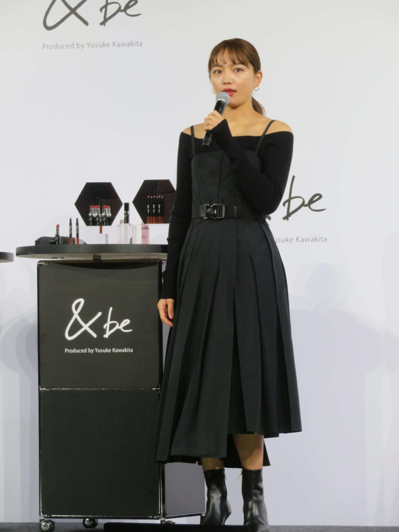 「＆be」コスメプロデュース発表会に登壇した川口春奈（撮影・村上幸将）