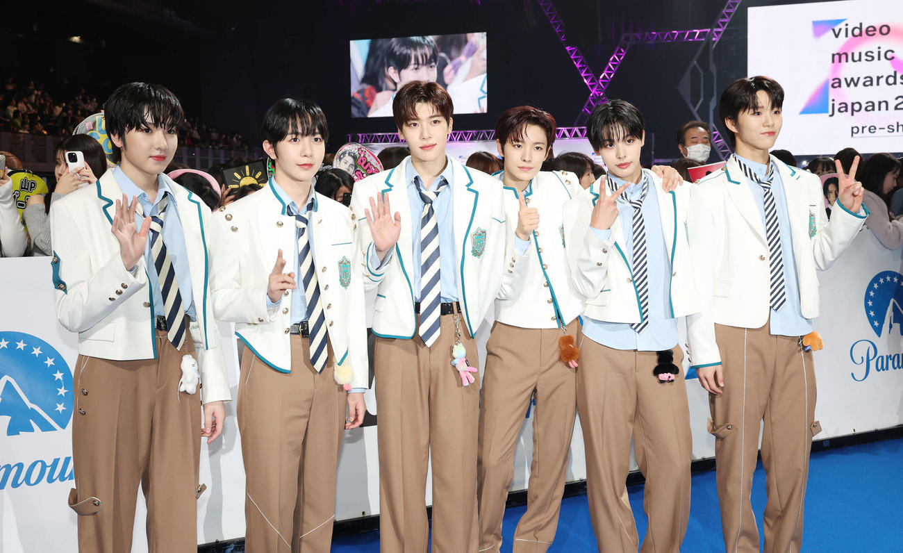 「MTV VMAJ 2023 Pre－Show」でポーズを決めるNCT NEW TEAM（撮影・宮地輝）