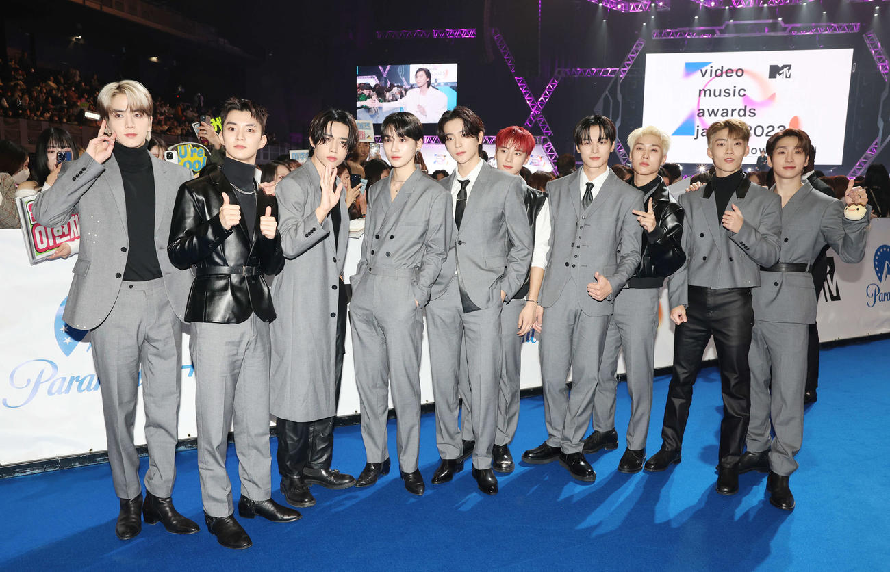 「MTV VMAJ 2023 Pre－Show」でポーズを決めるTHE BOYZ（撮影・宮地輝）