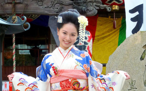 寺田有希（10年1月撮影）