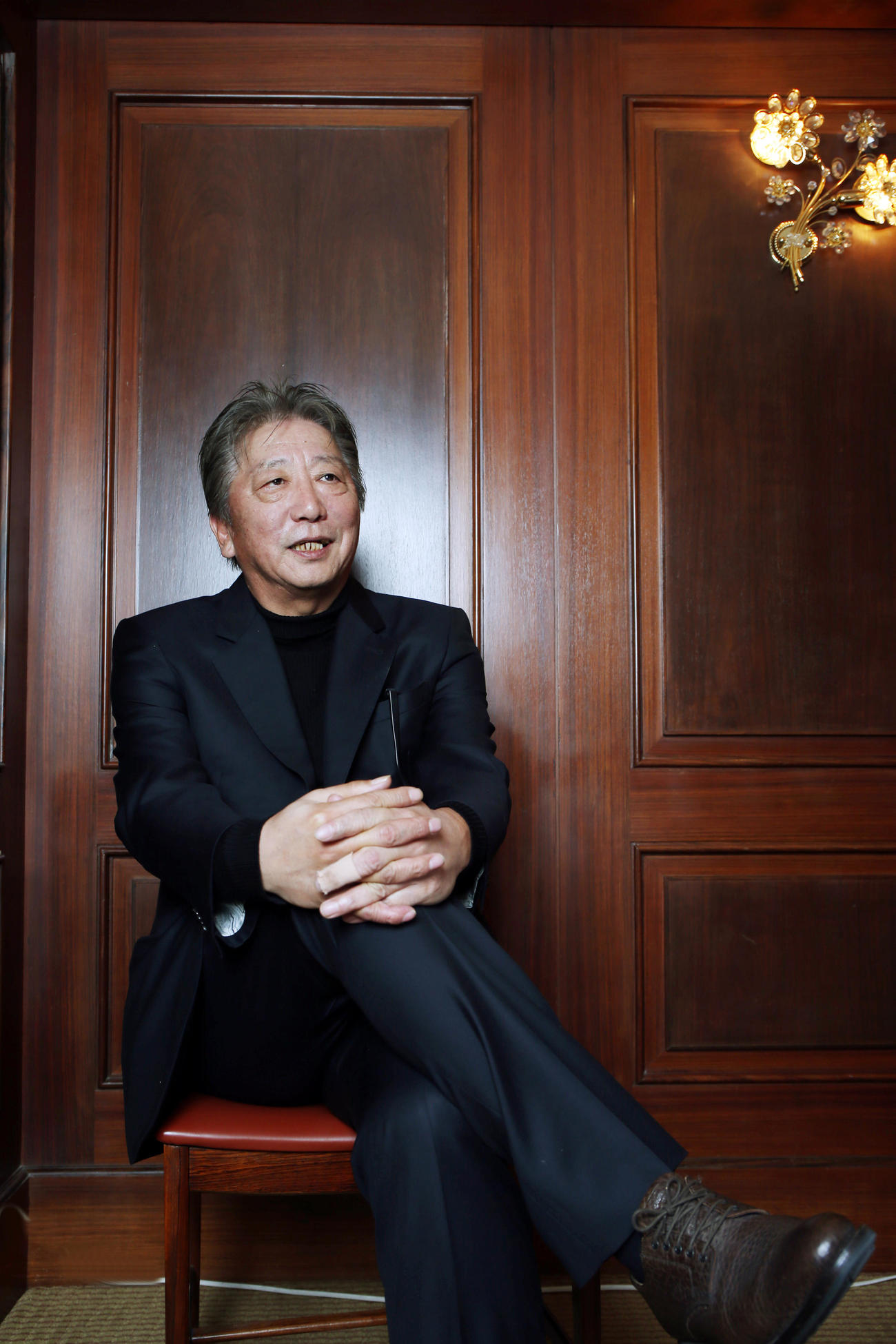 若い世代やこれからの日本について熱く語る伊集院静氏（15年12月撮影）