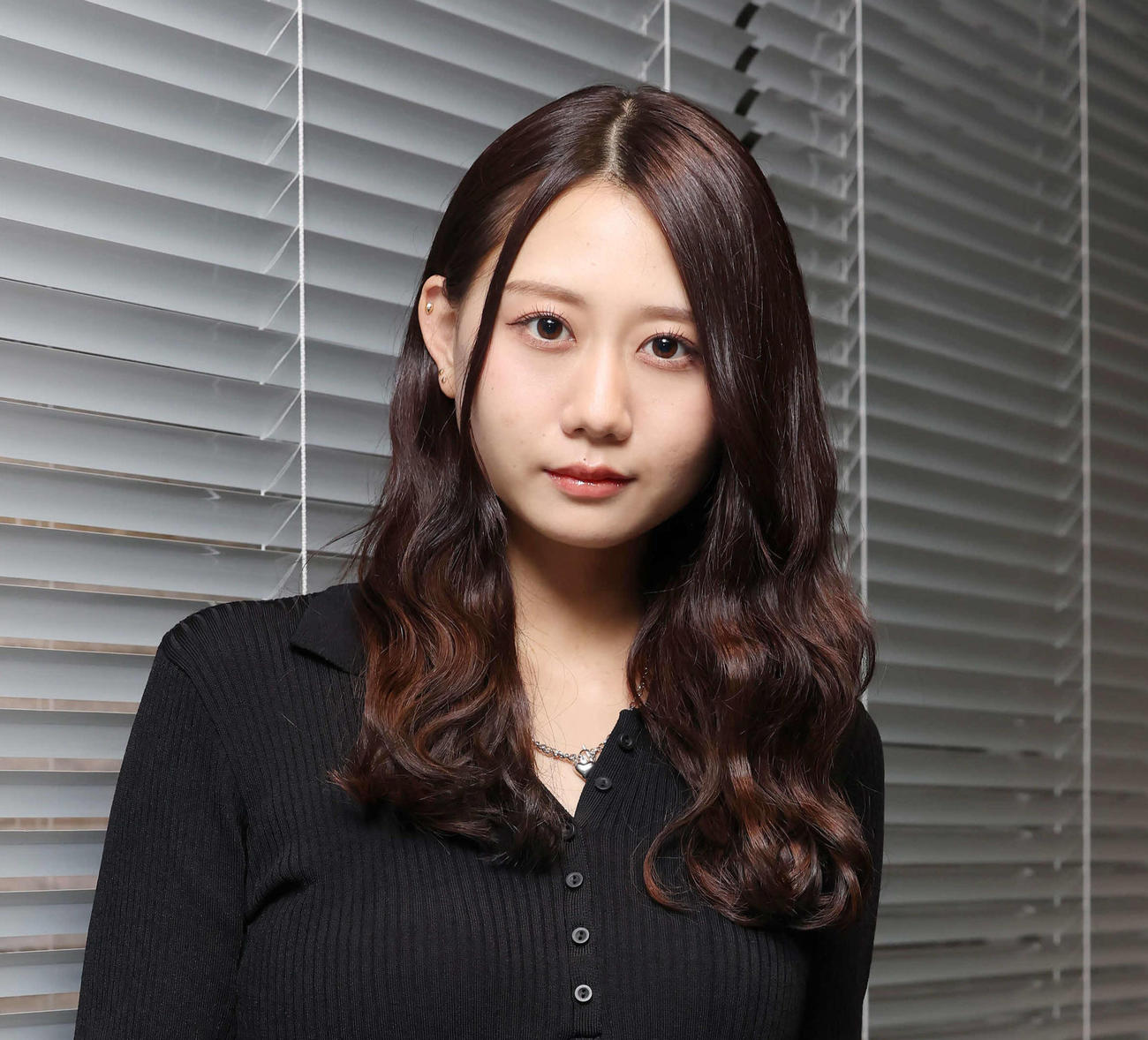 女優やアーティストとして活躍する古畑奈和（撮影・丹羽敏通）