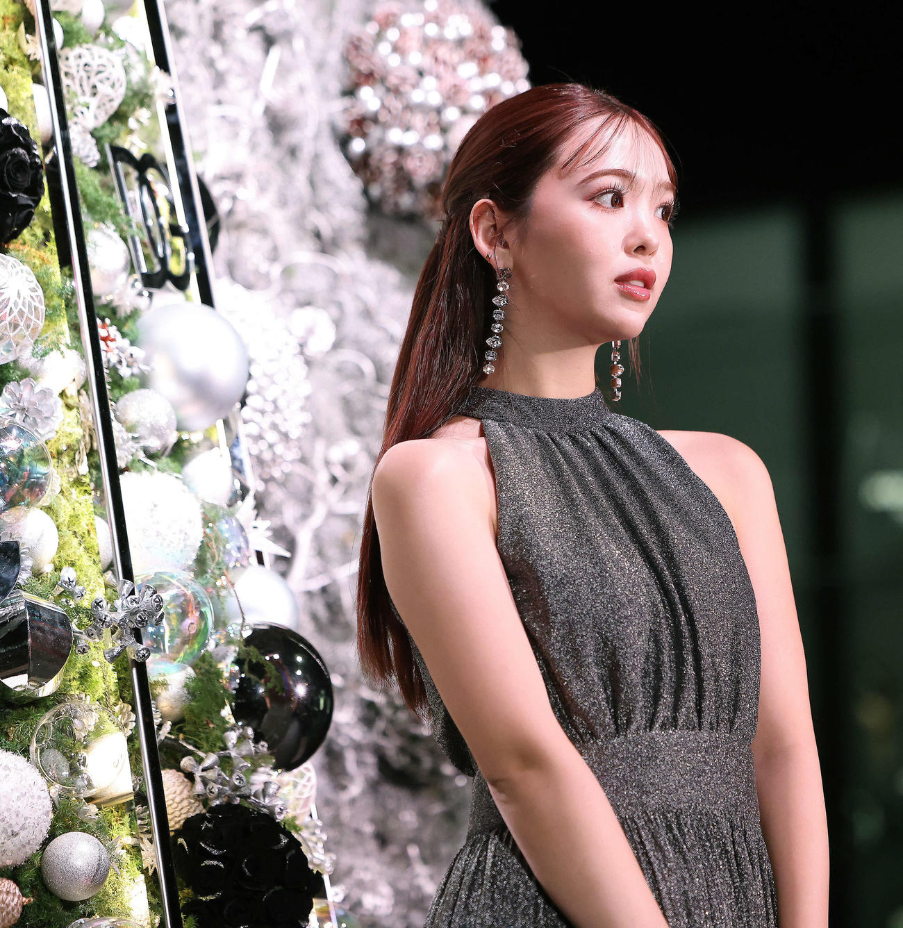 「ドルチェ＆ガッバーナ　青山」ホリデーイベント記念のフォトコールに臨む藤田ニコル（撮影・河田真司）