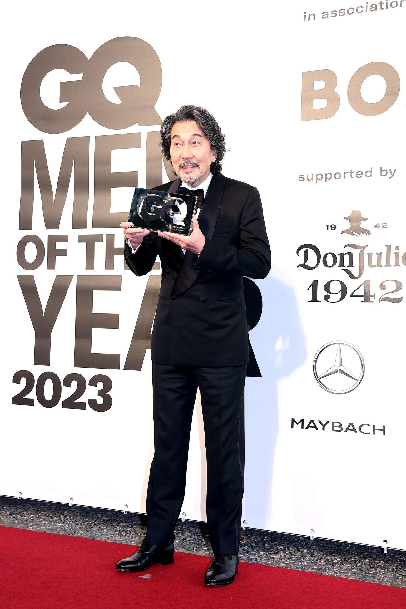 「GQ MEN OF THE YEAR 2023」でレジェンダリー・アクター賞を受賞する役所広司（撮影・河田真司）