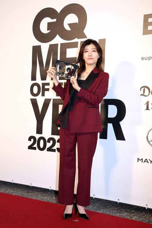 「GQ MEN OF THE YEAR 2023」でブレイクスルー・エンターテイナー賞を受賞したヒコロヒー（撮影・河田真司）
