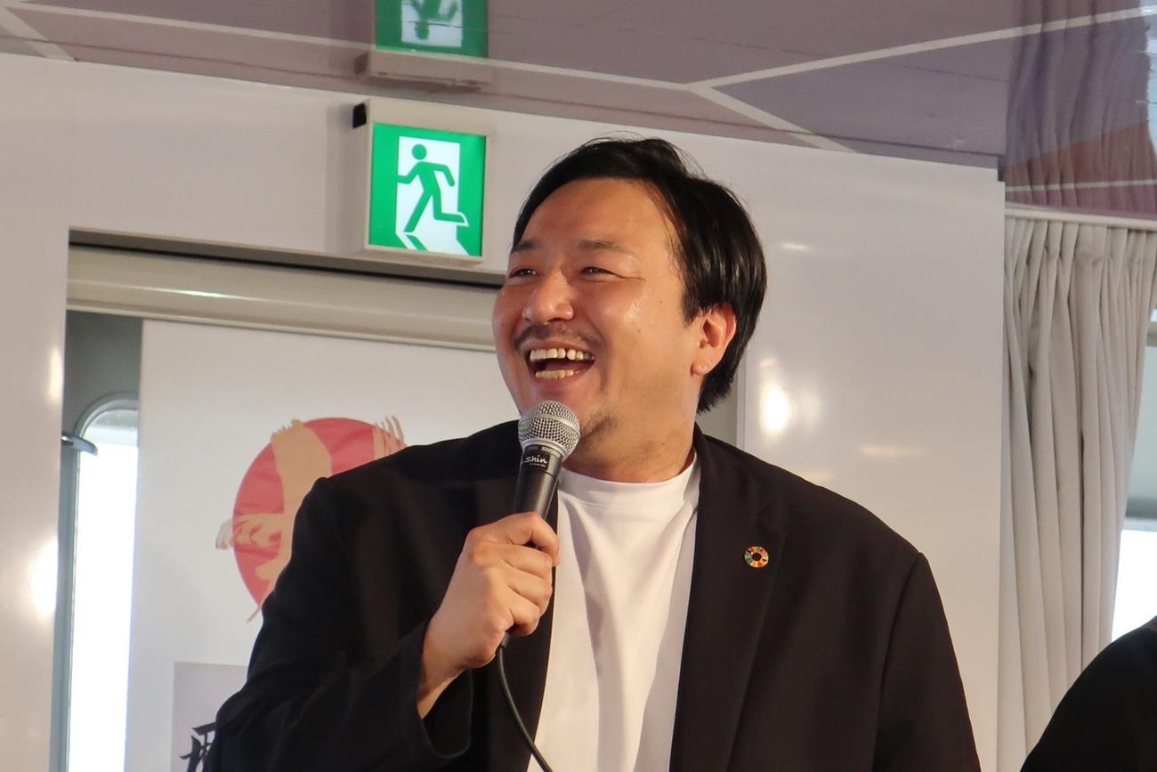 パネルディスカッションで“滋賀県・琵琶湖愛”を語った今村翔吾氏
