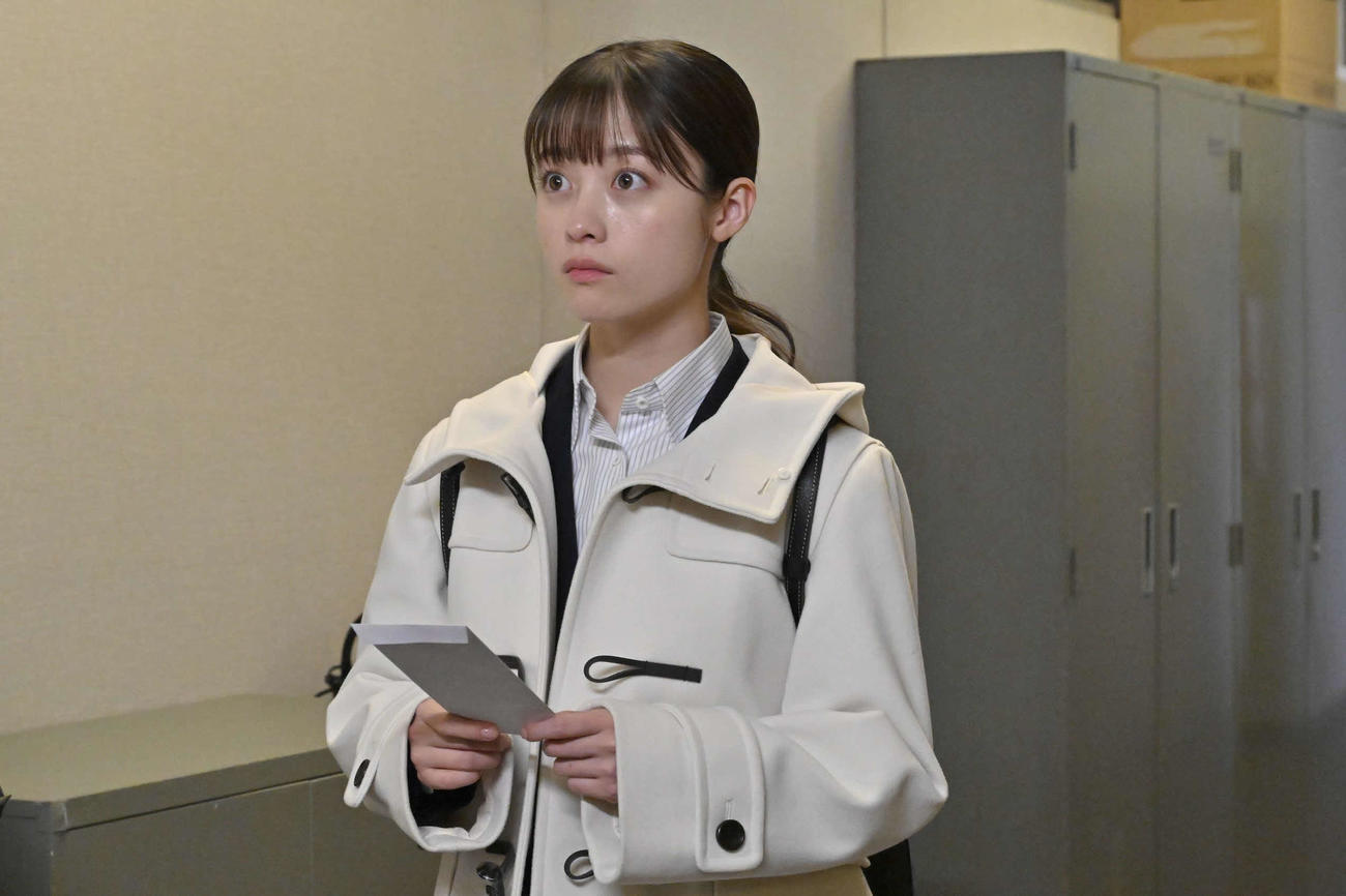 「トクメイ！警視庁特別会計係」に出演する橋本環奈(C)フジテレビ