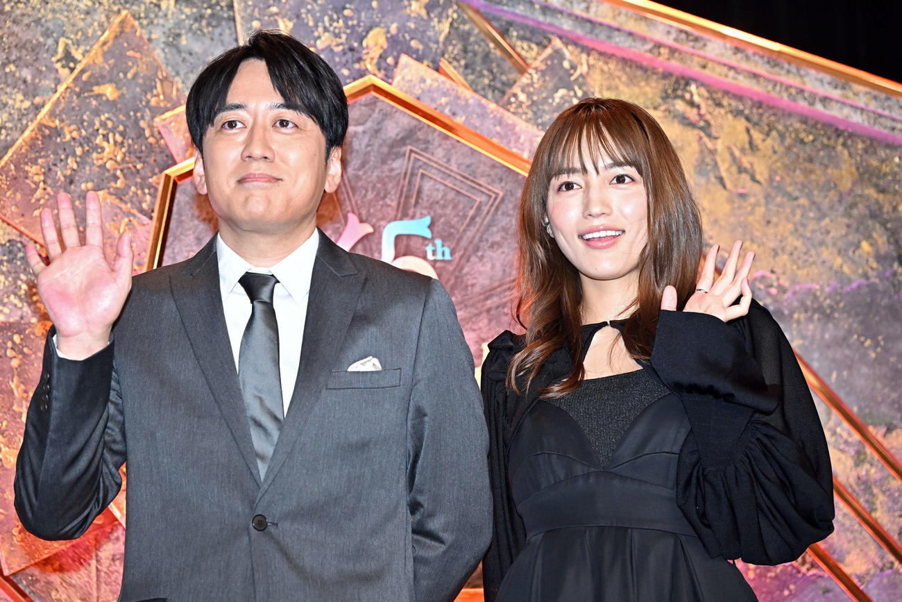 「第65回輝く！日本レコード大賞」の司会に選ばれた安住紳一郎アナウンサー（左）と川口春奈（撮影・滝沢徹郎）　