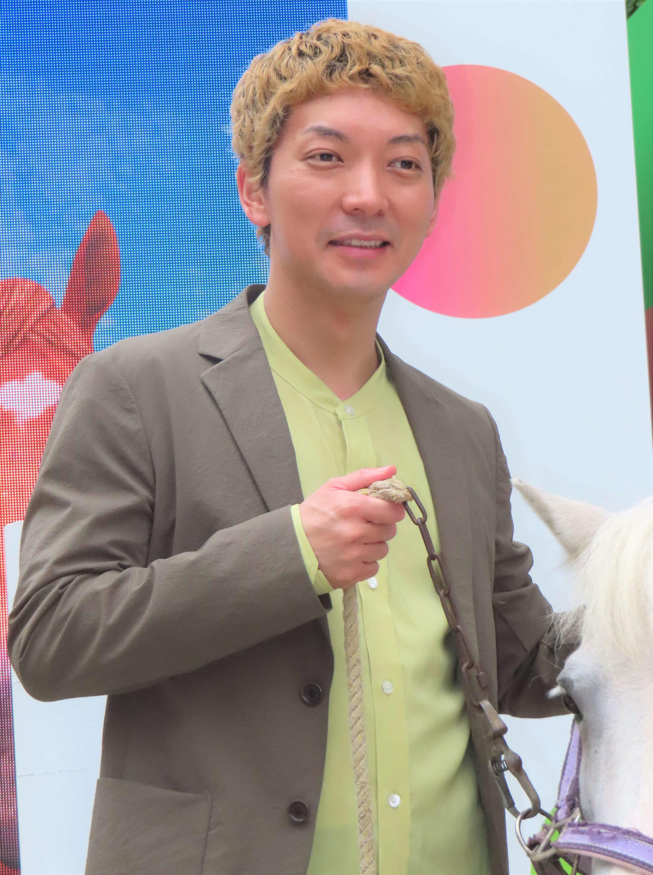 ニューヨーク嶋佐和也（2023年9月撮影）