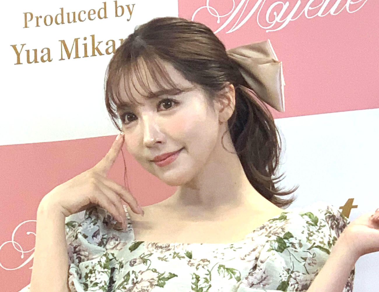 三上悠亜（2022年撮影）