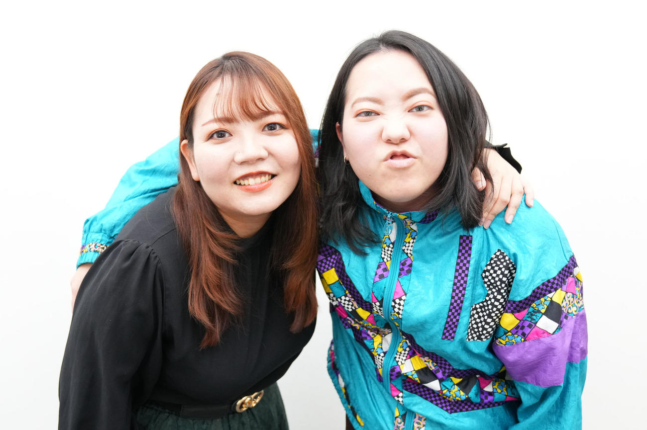 「女芸人No．1決定戦　THE W」　に向け意気込みを語った梵天の蒔子（左）としおたむ＝2023年12月1日