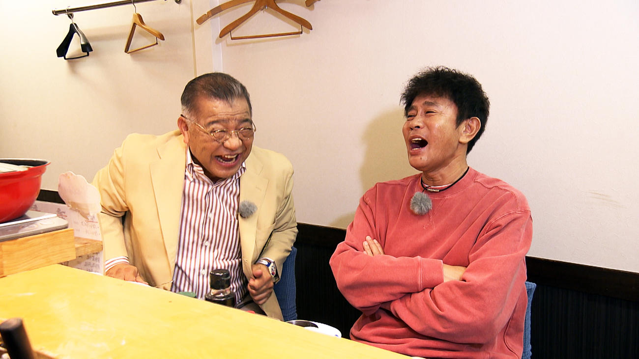 浜田雅功と阪神タイガースのAREスポット巡りを行った掛布雅之氏（左）（C）MBS