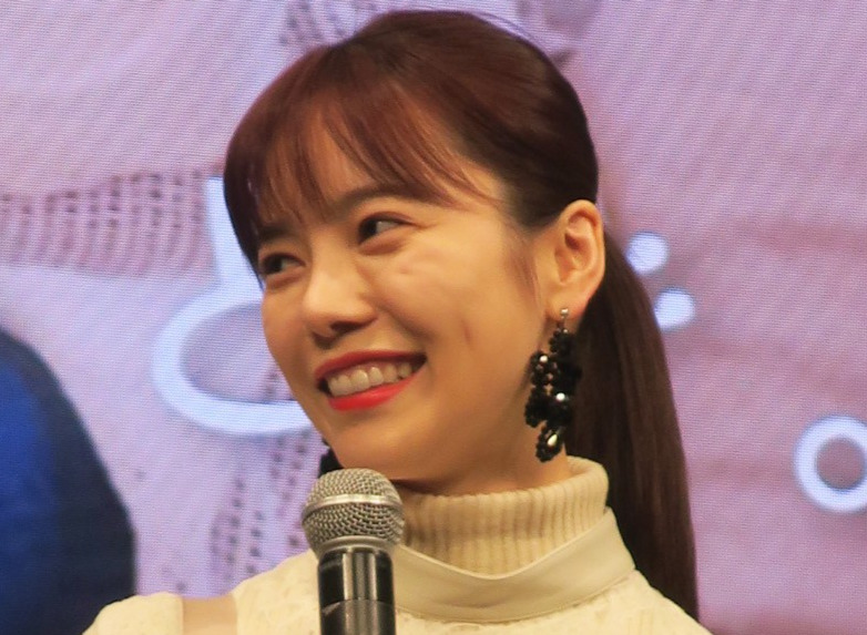 島崎遥香（2023年12月撮影）