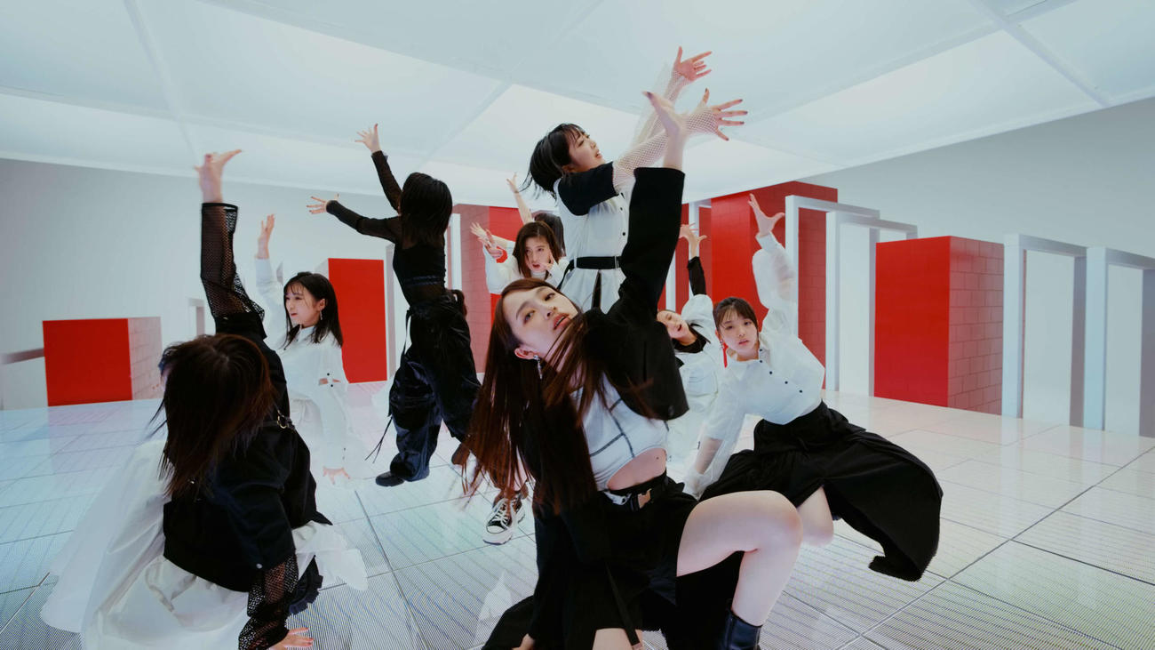 WHITE SCORPIONのデビューシングル「眼差し　Sniper」MV