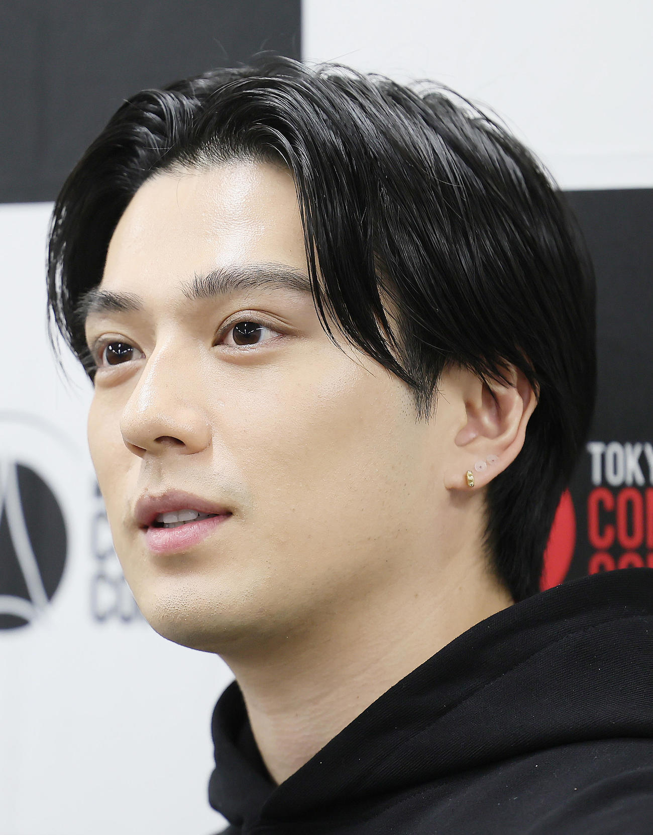 取材に応じる東京コミコン2023のアンバサダーの新田真剣佑（撮影・足立雅史）