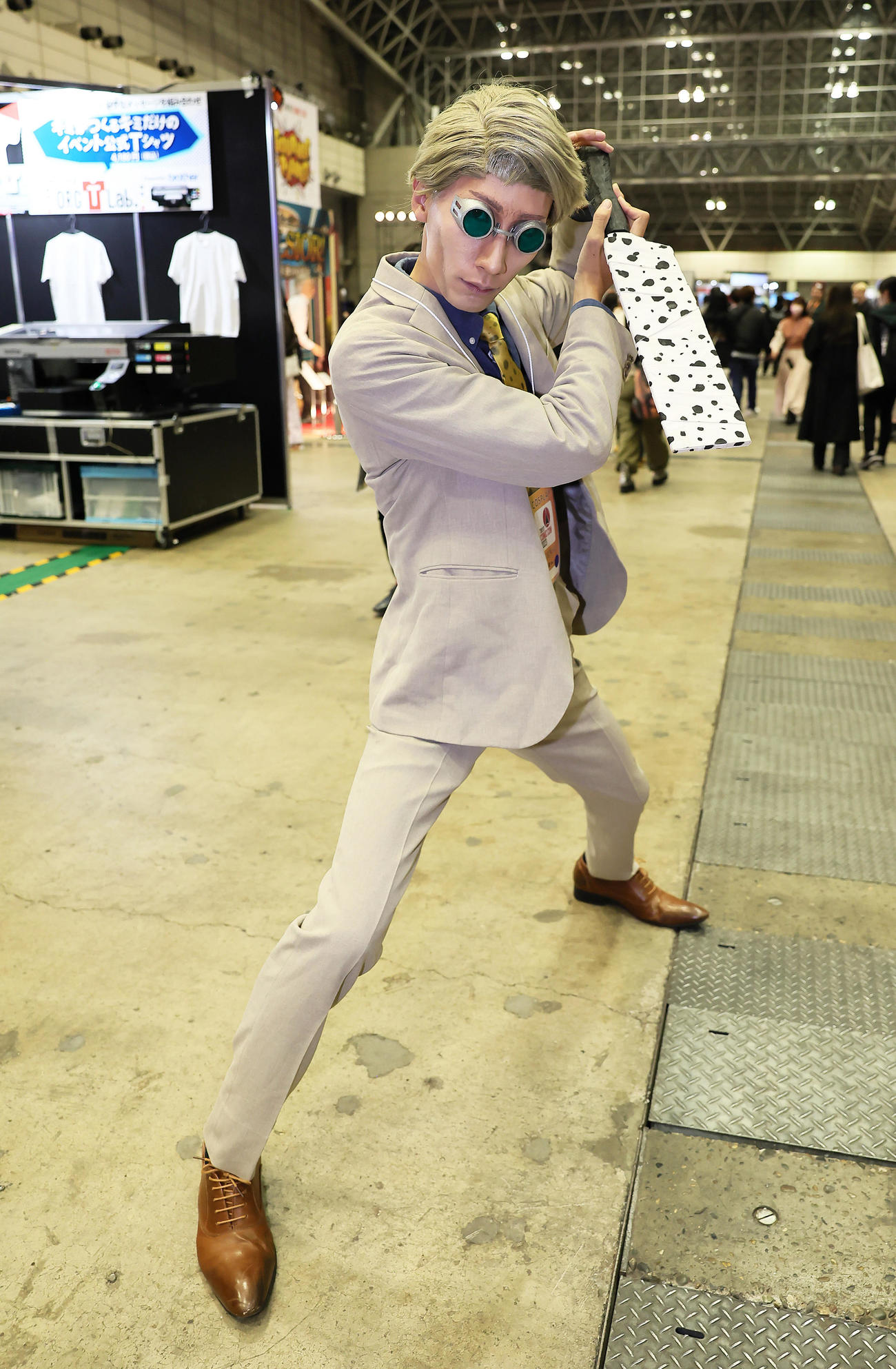 東京コミコン2023の会場でコスプレを楽しむ来場者（撮影・足立雅史）