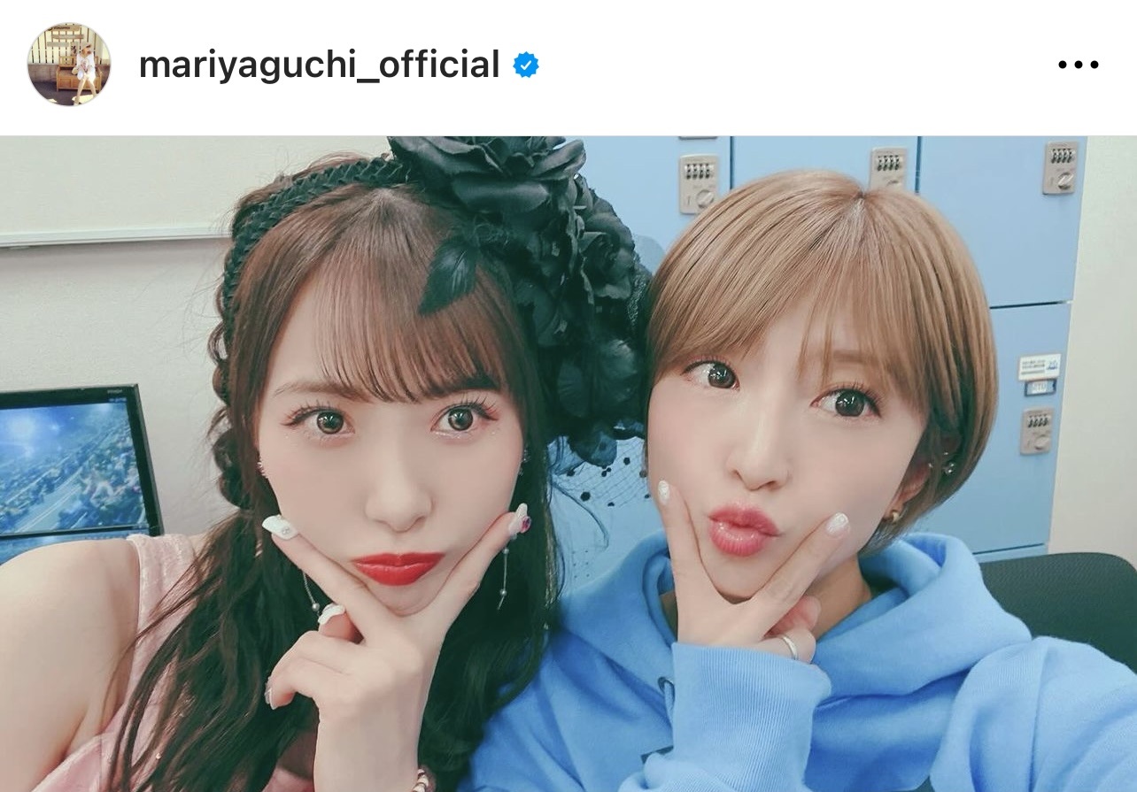 ピースする矢口真里と生田衣梨奈（矢口真里のインスタグラムから）