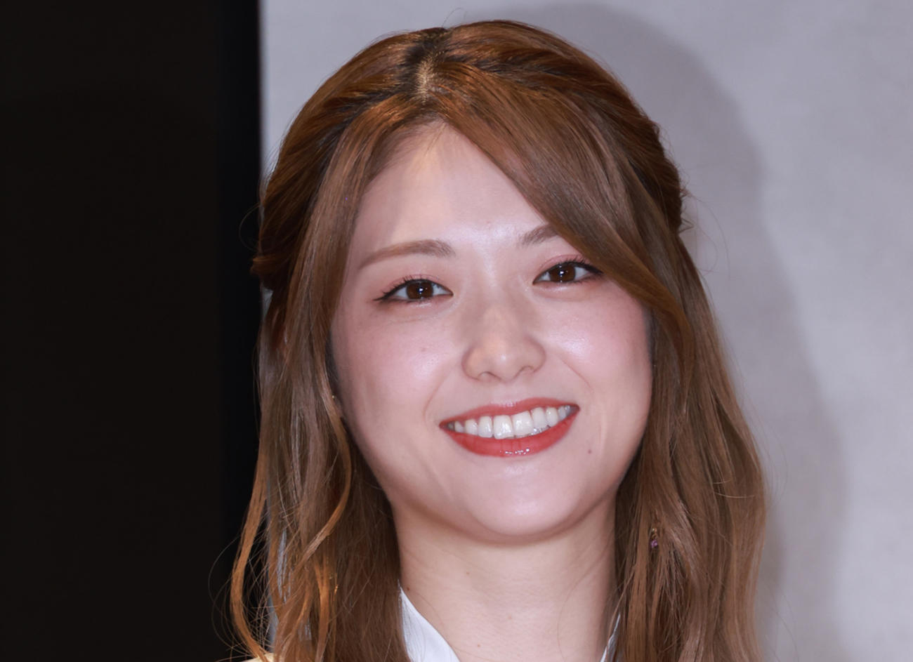 松村沙友理（2022年8月撮影）