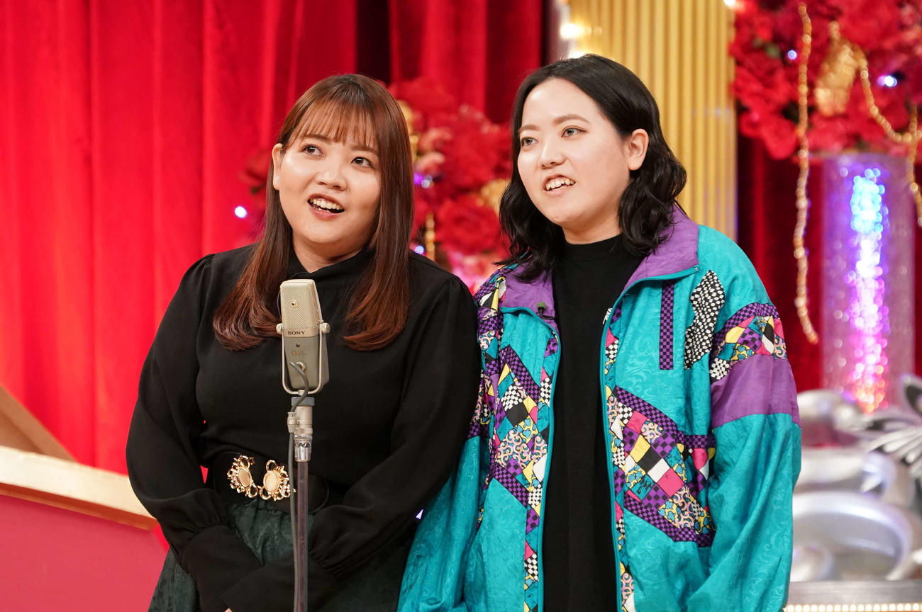 女芸人日本一を決める「女芸人No．1決定戦　THE W 2023」決勝でネタを披露する梵天