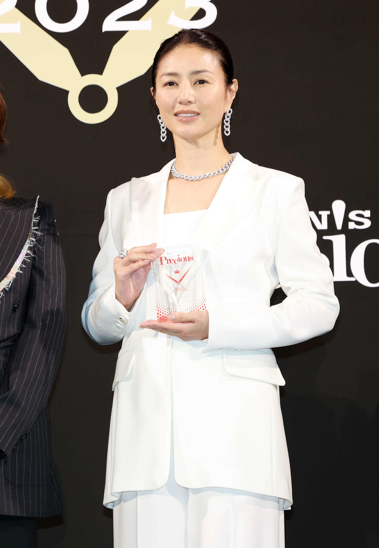 「Precious時の人」を受賞した井川遥（撮影・宮地輝）