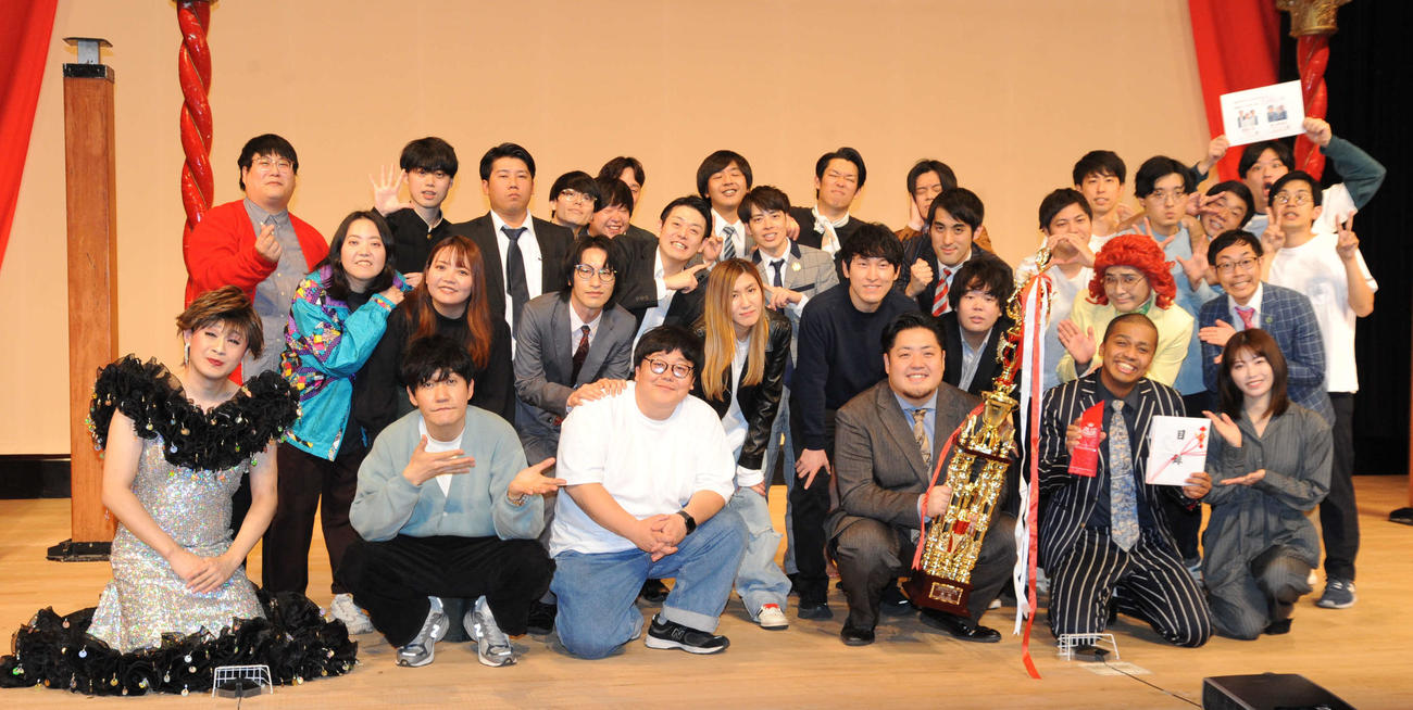 「太田プロライブ『月笑』2023クライマックスシリーズ」の出演者たち（撮影・松尾幸之介）