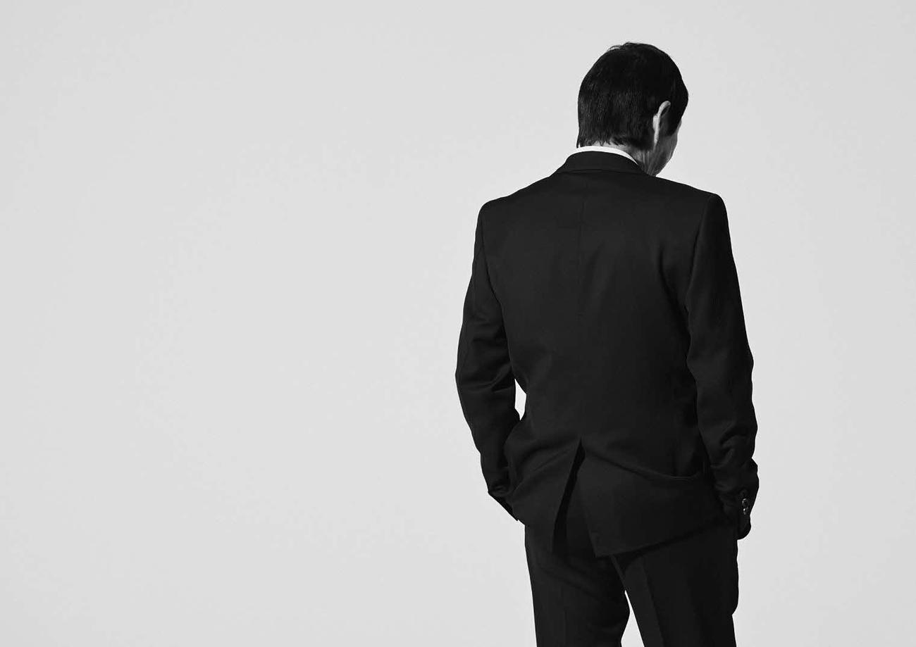 明石家さんまの初の背中だけの写真集「さんまの背開き」で使用予定の写真