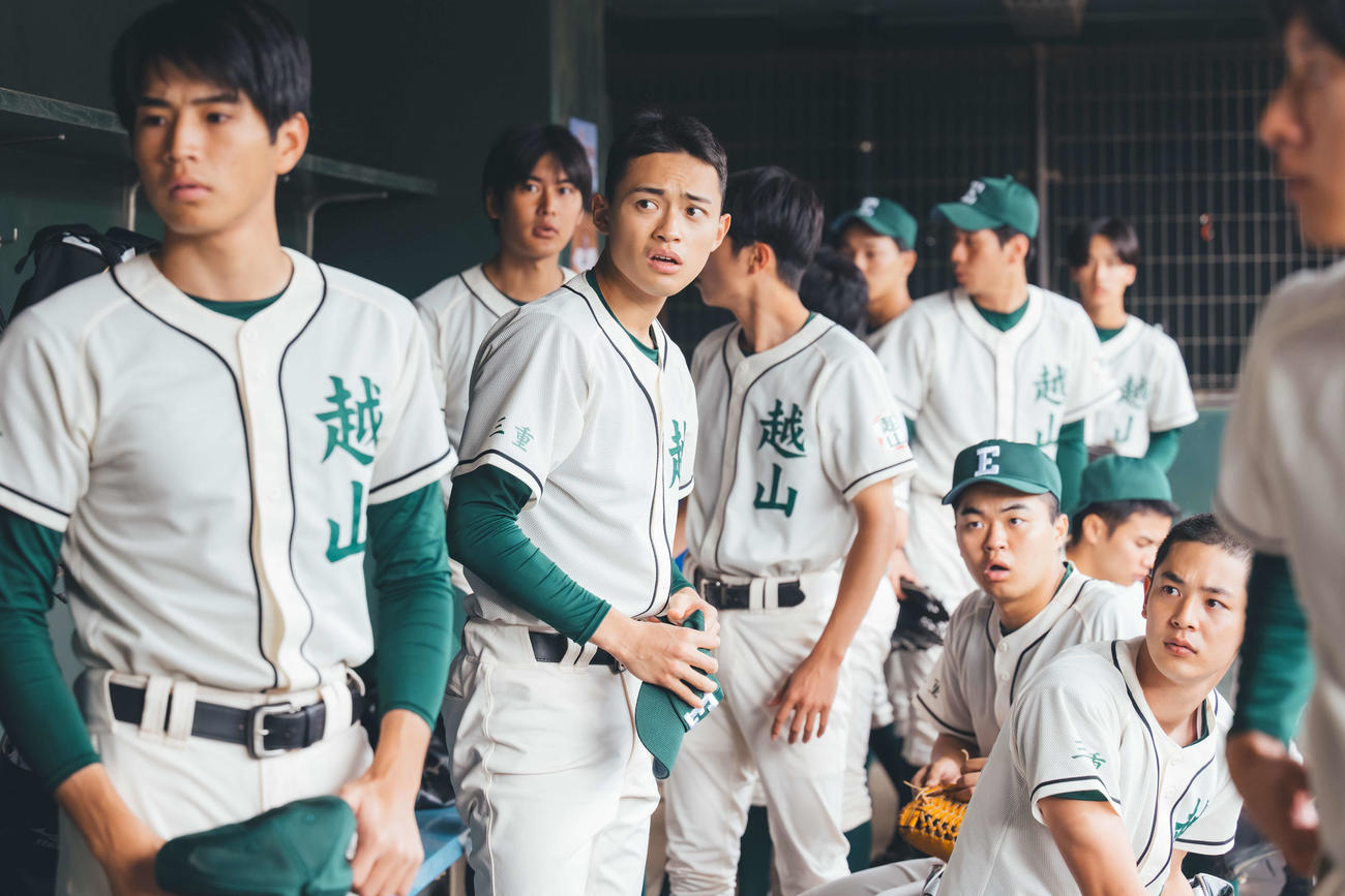 TBS系「下剋上球児」に出演する中山翔貴（中央）(C)TBSスパークル／TBS（撮影・ENO）