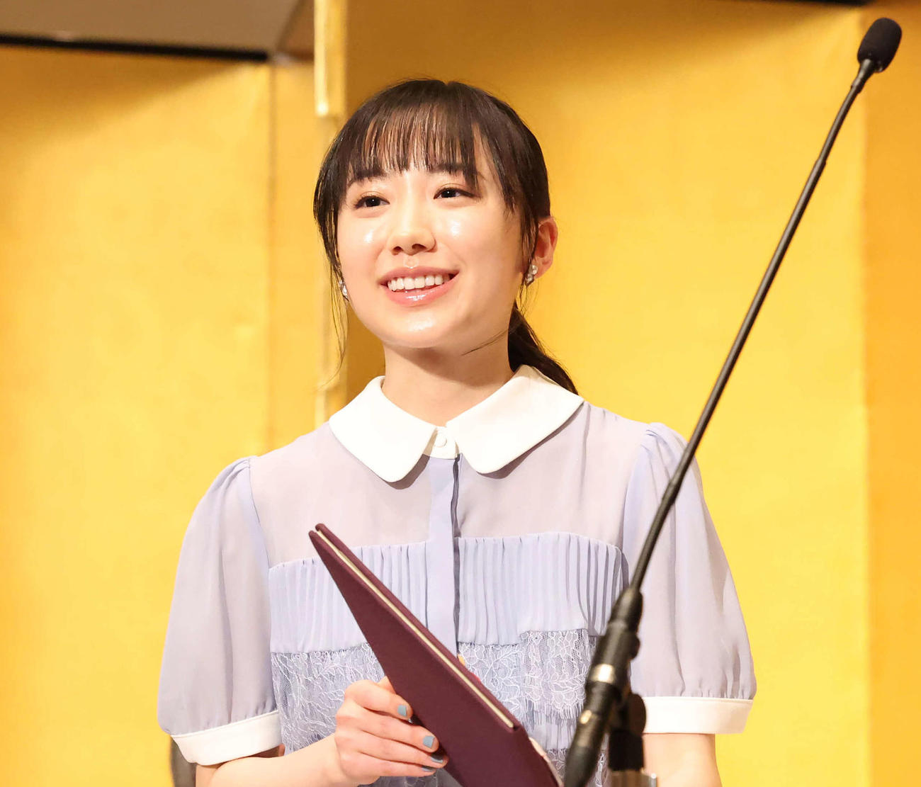 野間出版文化賞を受賞した芦田愛菜（撮影・丹羽敏通）
