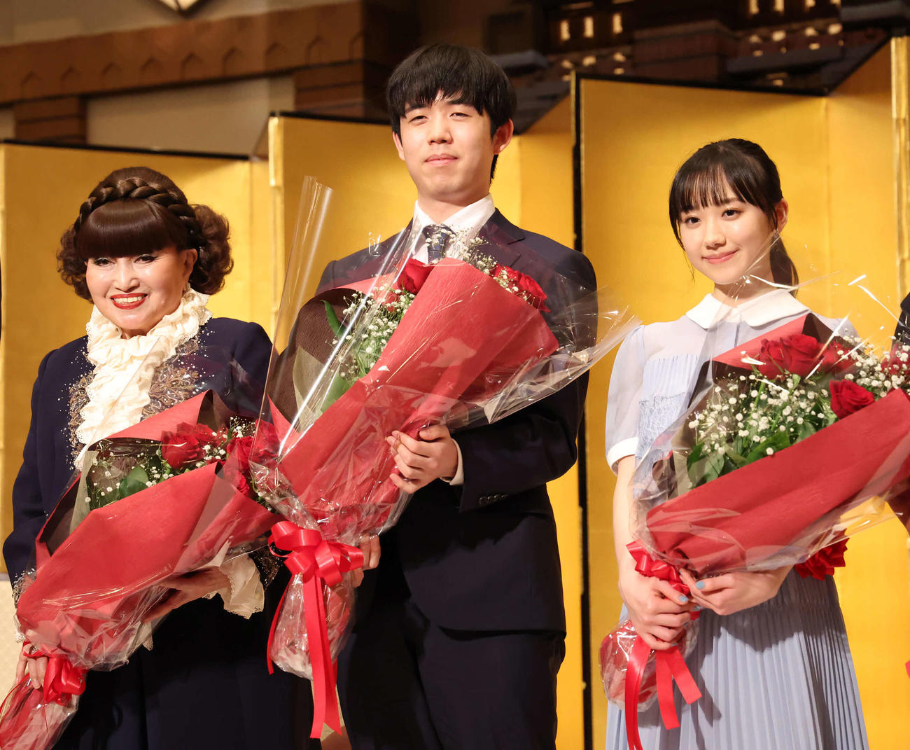 野間出版文化賞を受賞した、左から黒柳徹子、藤井聡太八冠、芦田愛菜（撮影・丹羽敏通）
