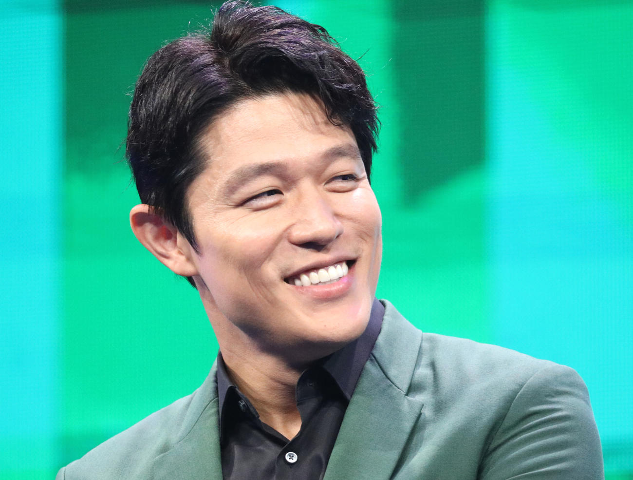 TBS系ドラマ「下剋上球児」主演の鈴木亮平（2023年10月撮影）