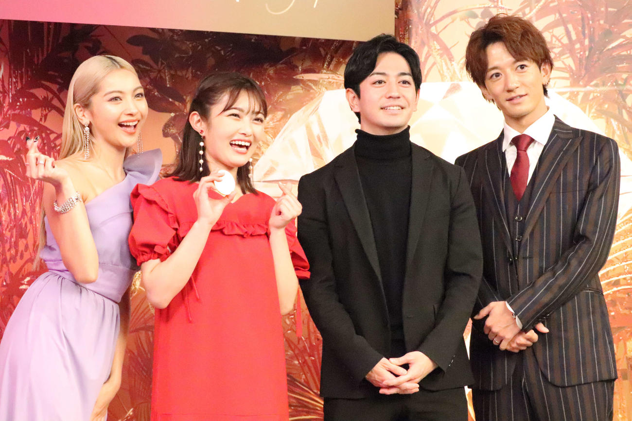 ABEMAオリジナル新作番組「LOVE CATCHER Japan」レセプションパーティーに登壇した、左からゆきぽよ、井上咲楽、大倉亞門、大倉士門（撮影・加藤理沙）