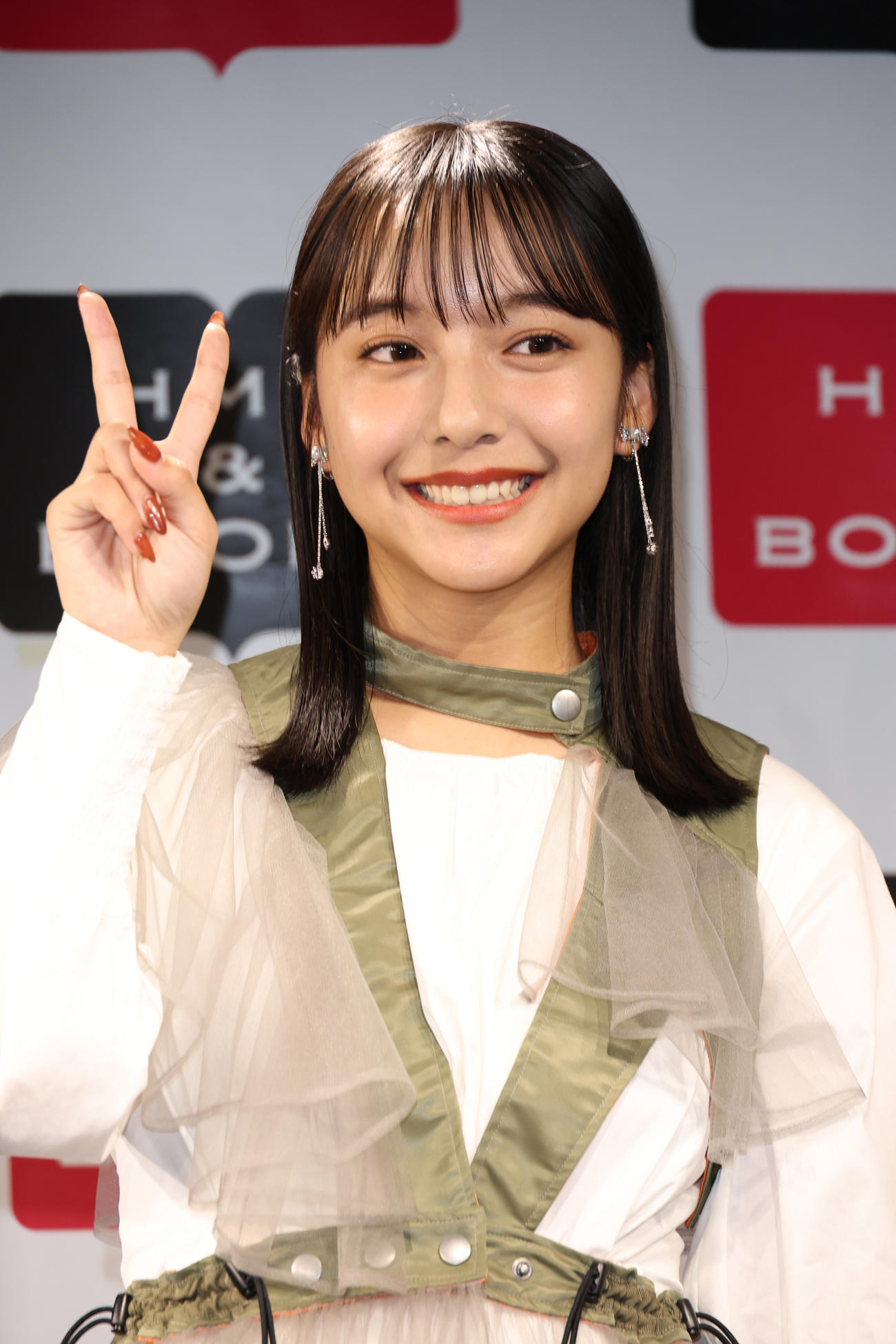 都内でカレンダー発売イベントを行った山之内すず（撮影・中島郁夫）